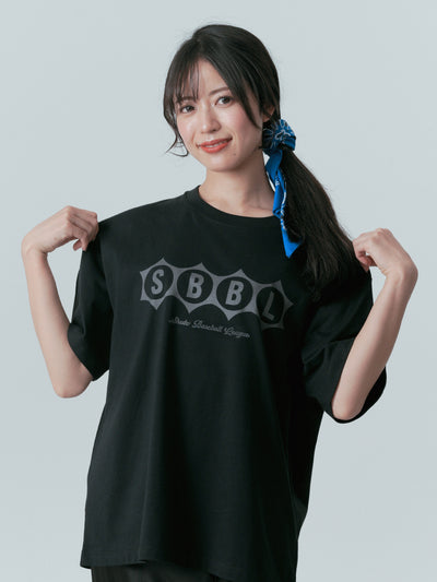 SHUTO ボックスシルエットTシャツ SBBLロゴ ブラック